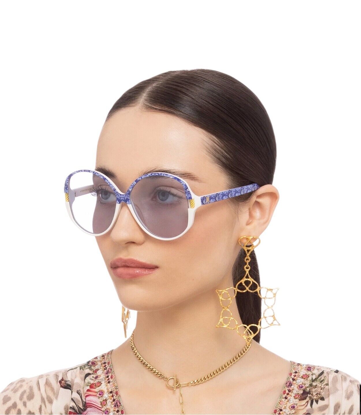 Camilla Afternoons in Amalfi Sunglasses | Blue Positano Print/White, Round