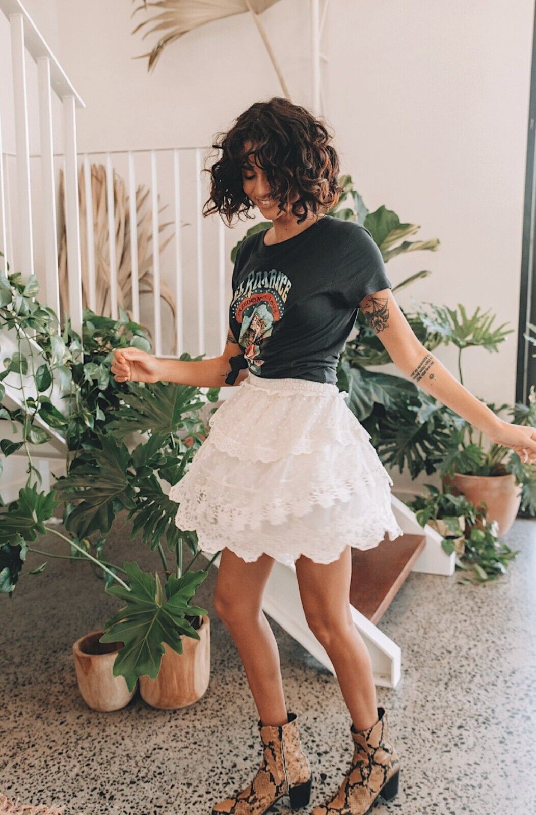 Spell and The Gypsy Collective |Dawn Lace Mini Skirt, Cream, Sz M, Elastic Waist