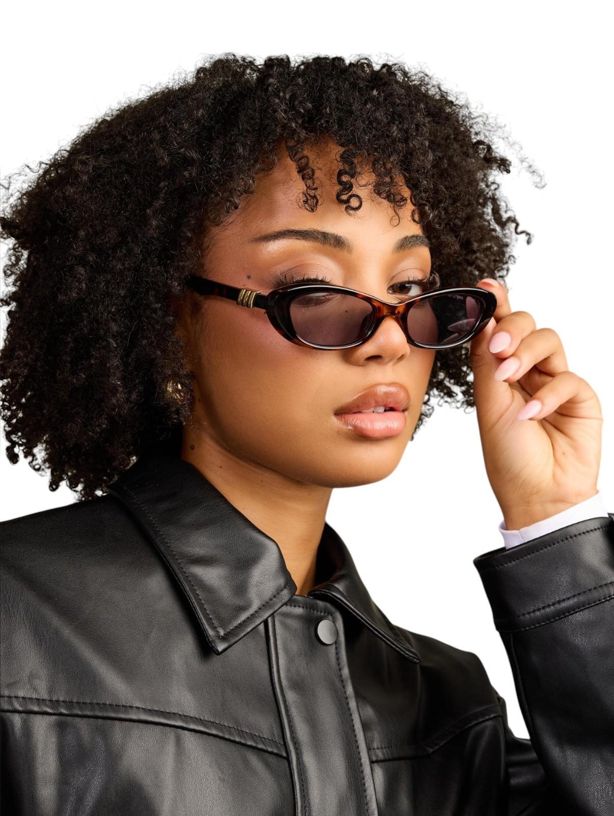 Le Specs Whisperer Sunglasses | Tortoise Shell, Cats Eye/Oval, Small, Eco Friend