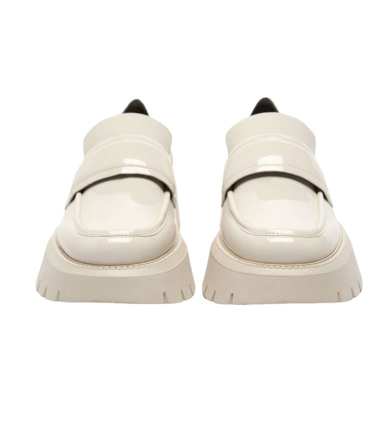 ZARA Faux Patent Loafers w/ Track Soles | Off White, Size 40, NEW