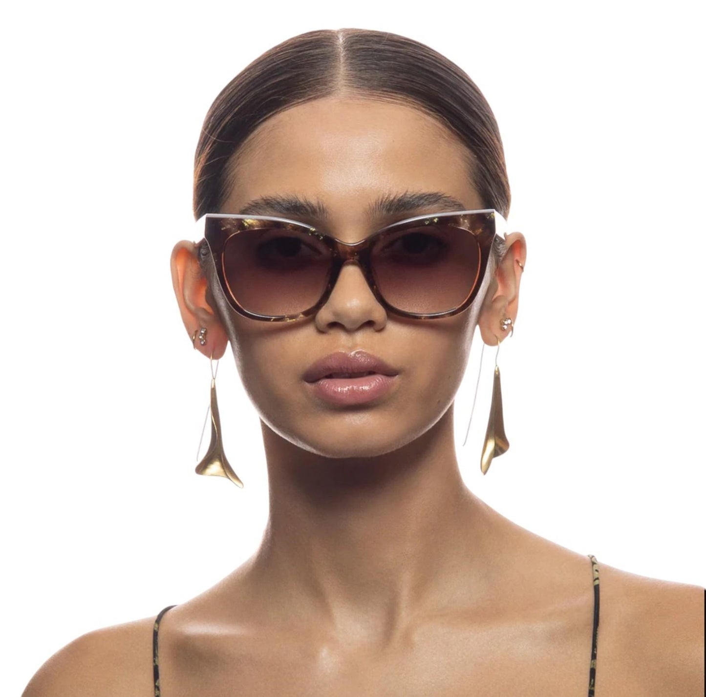 Camilla Busy Day in Soho Sunglasses | Tortoise, Acetate, Cat Eye, Brown Gradient