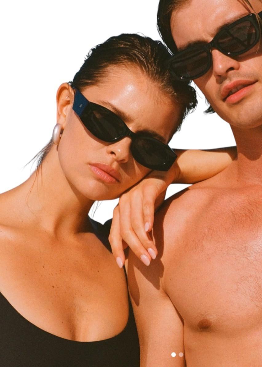 Le Specs Mermaiden Sunglasses | Black, Cat Eye/Oval, Small, Acetate, Plant-Based
