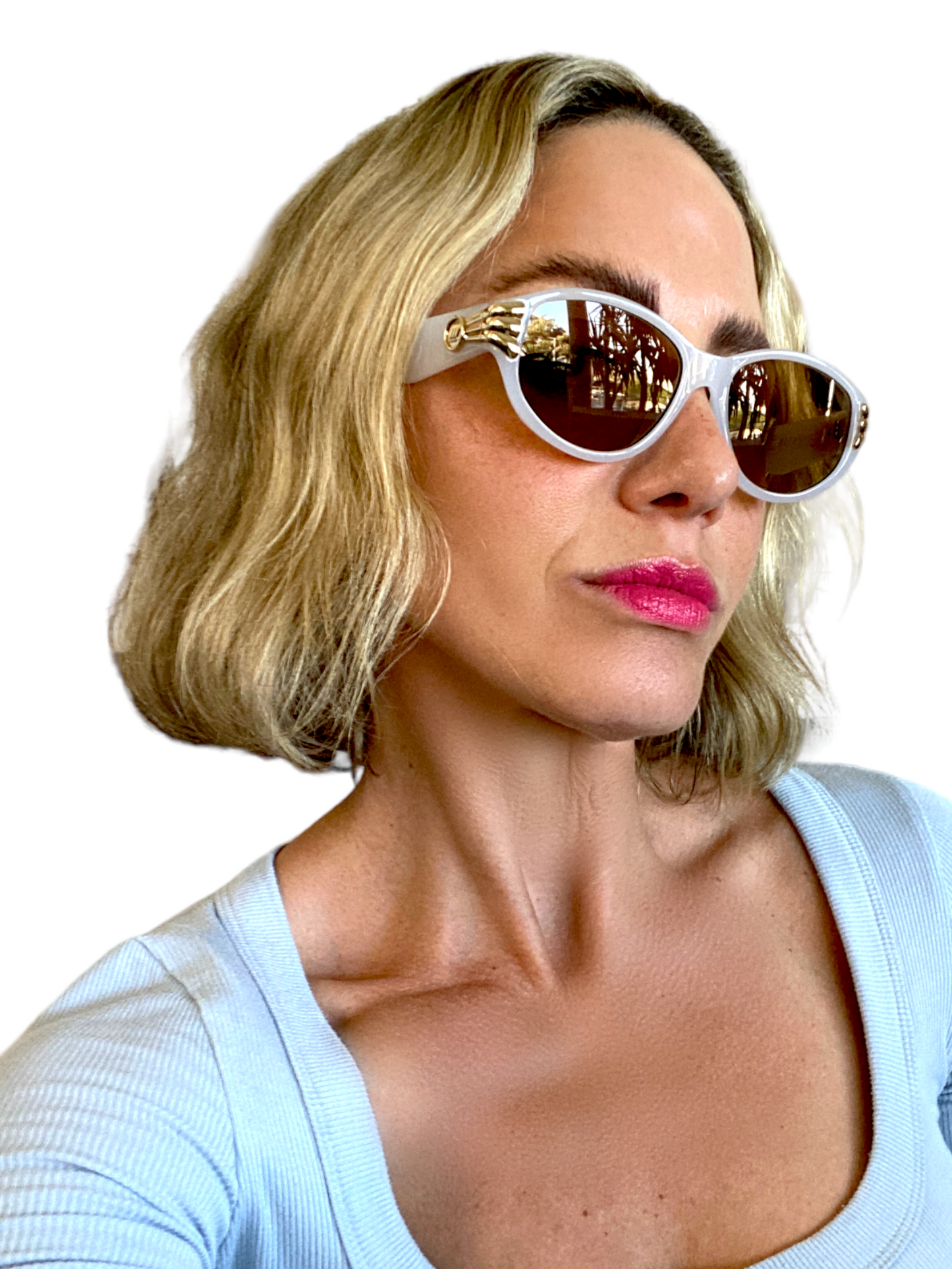 Le Specs Bombshell Sunglasses | White/Gold Hardware, Oval, Acetate, Alt Fit