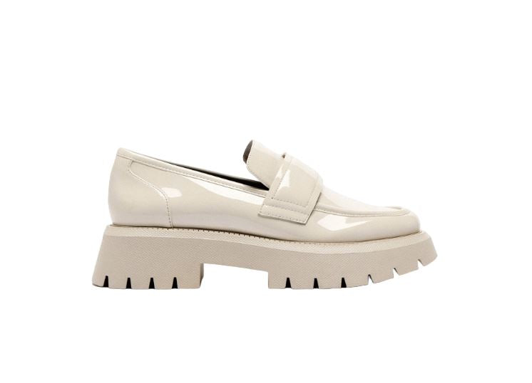 ZARA Faux Patent Loafers w/ Track Soles | Off White, Size 40, NEW