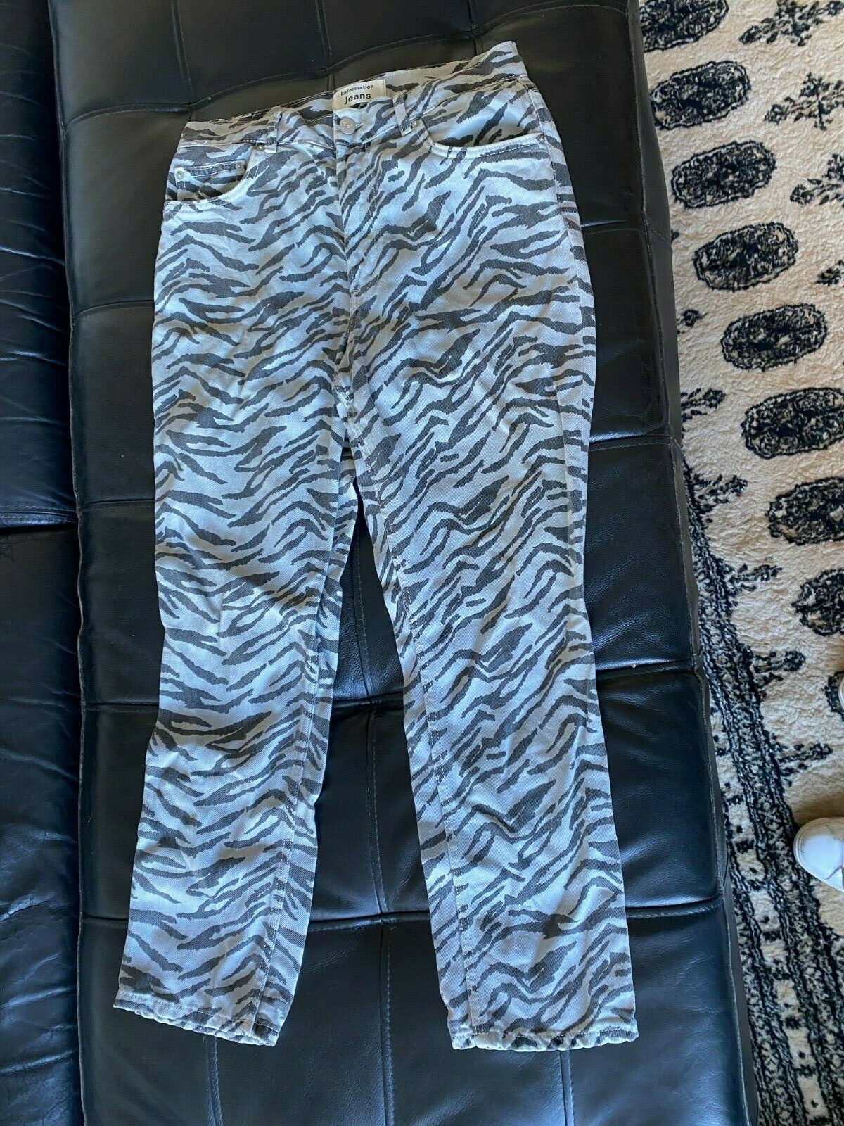 Reformation Julia Jeans size 28 in Zebra Print | Blue/ Black, High Waisted, Crop